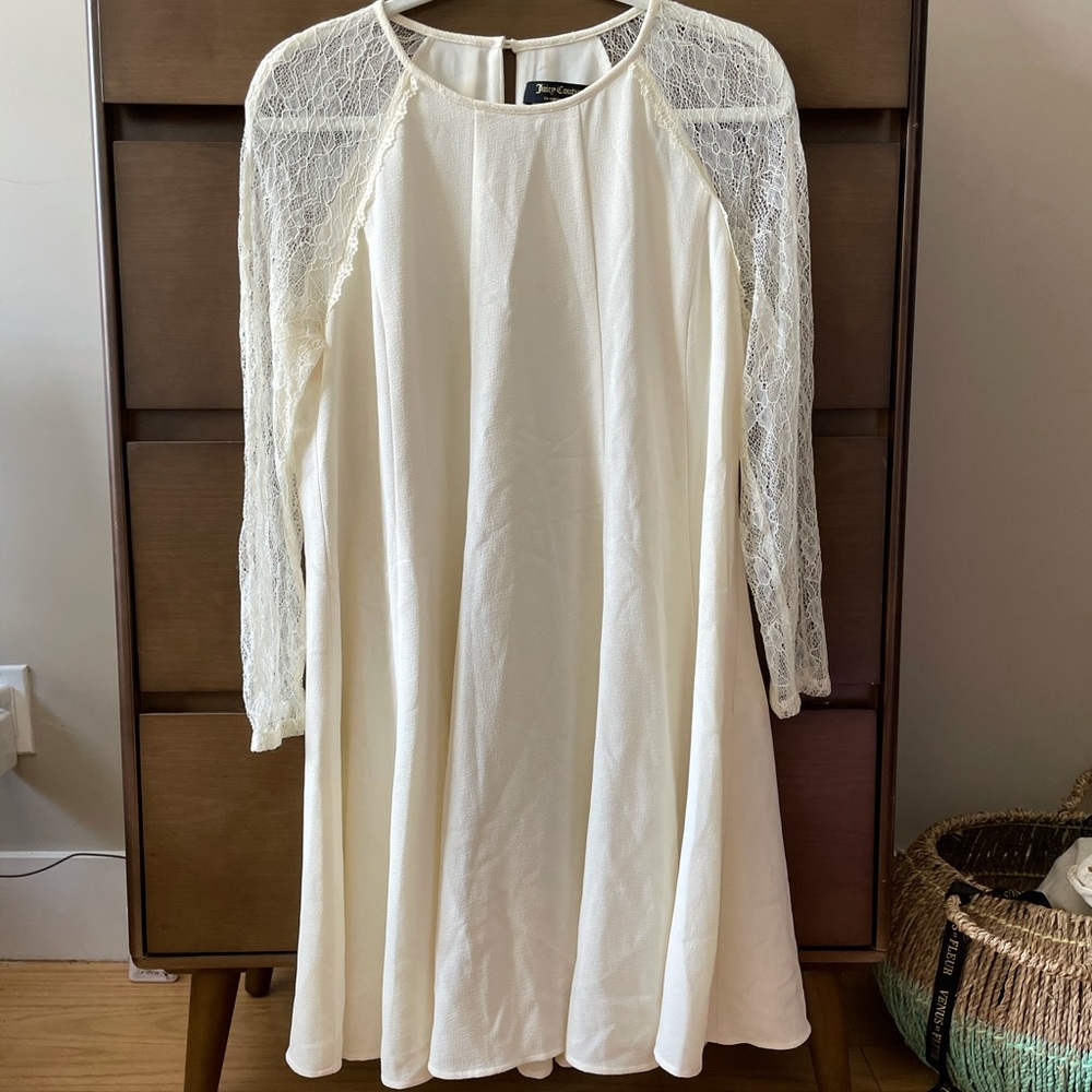 Juicy couture white dress with lace sleeves